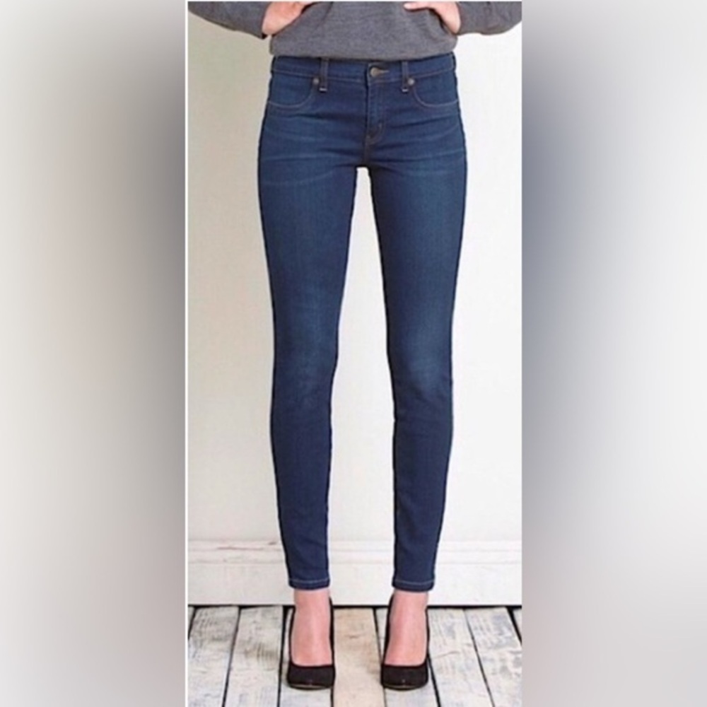 NEW…Henry & Belle Lila Straight Super Skinny Jeans